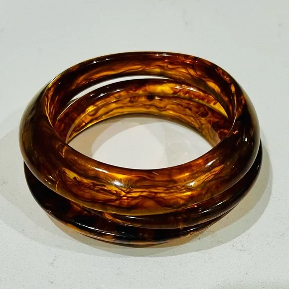 Vintage Tortoiseshell Lucite Bangle Trio | Bold Marbled Stacking Set | 1990s - Picture 4 of 16